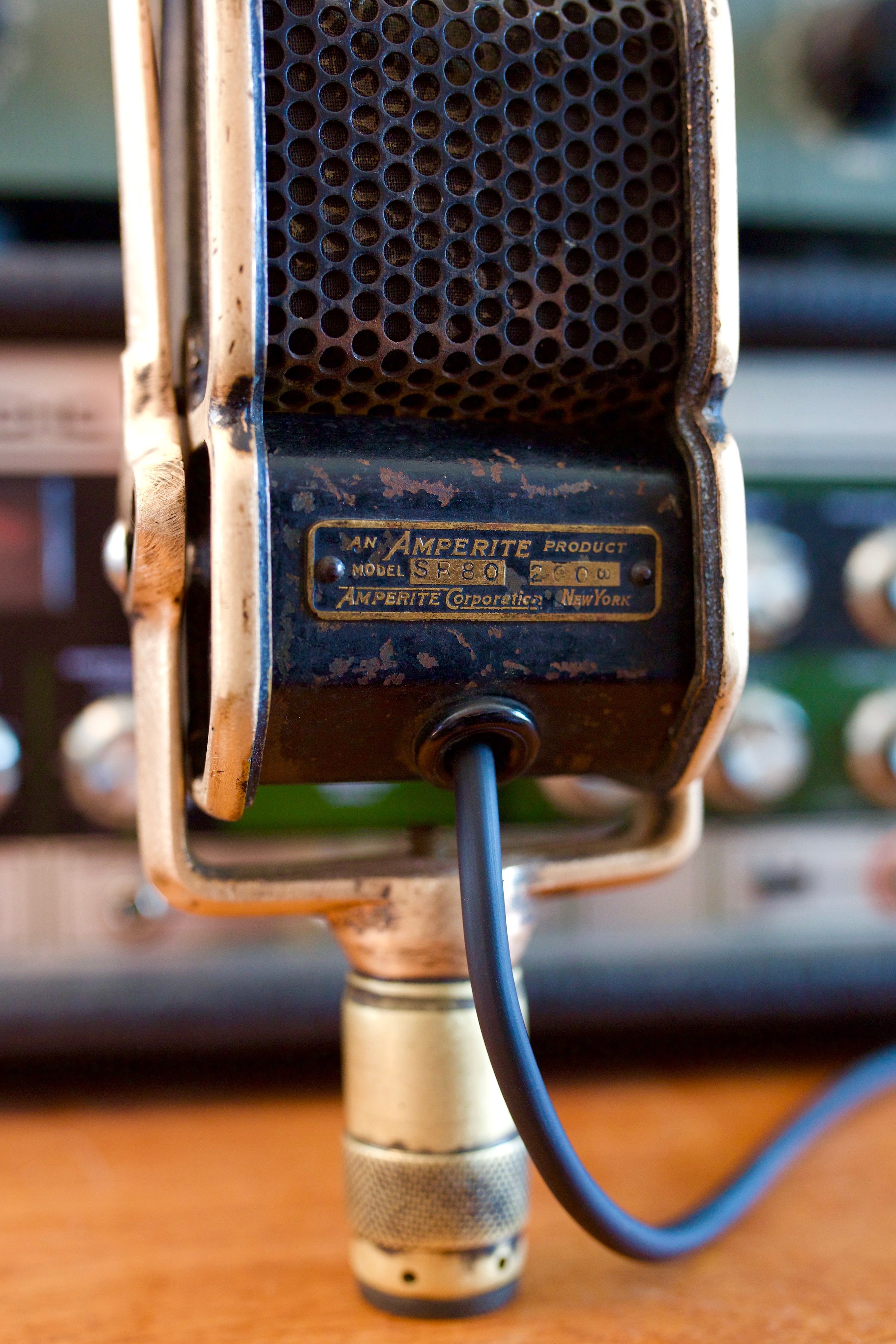 Amperite SR80 Ribbon Microphone