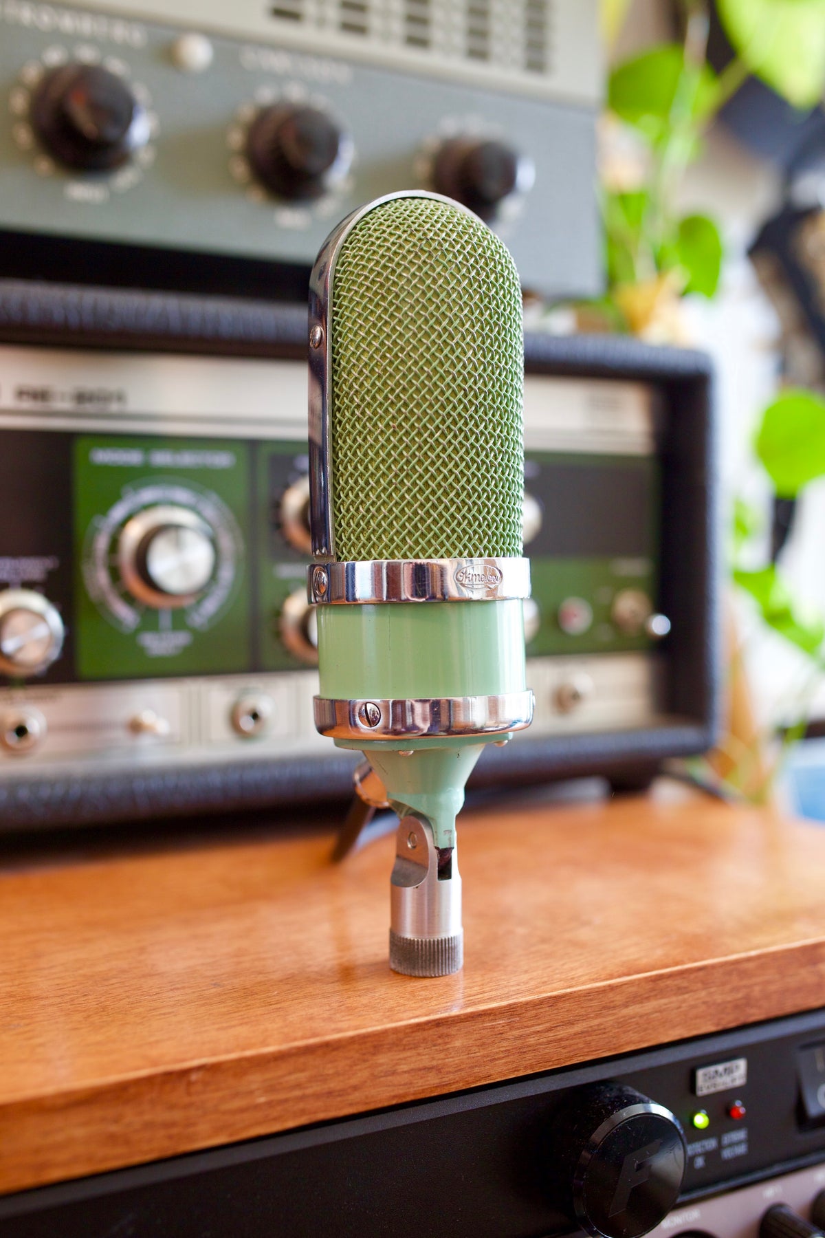 Oktava ML-16 Ribbon Microphone