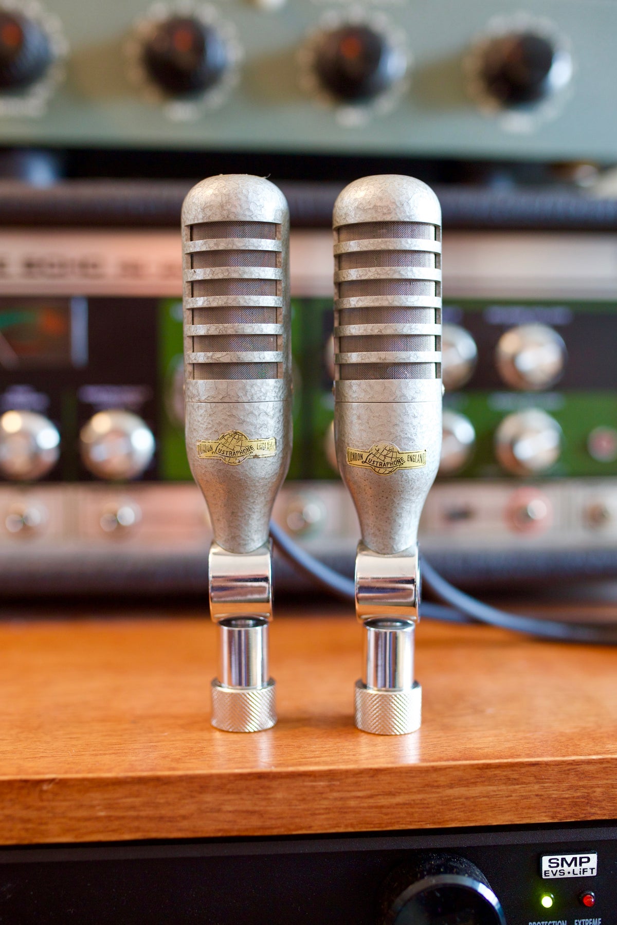 Lustraphone VR64 Ribbon Microphone Pair