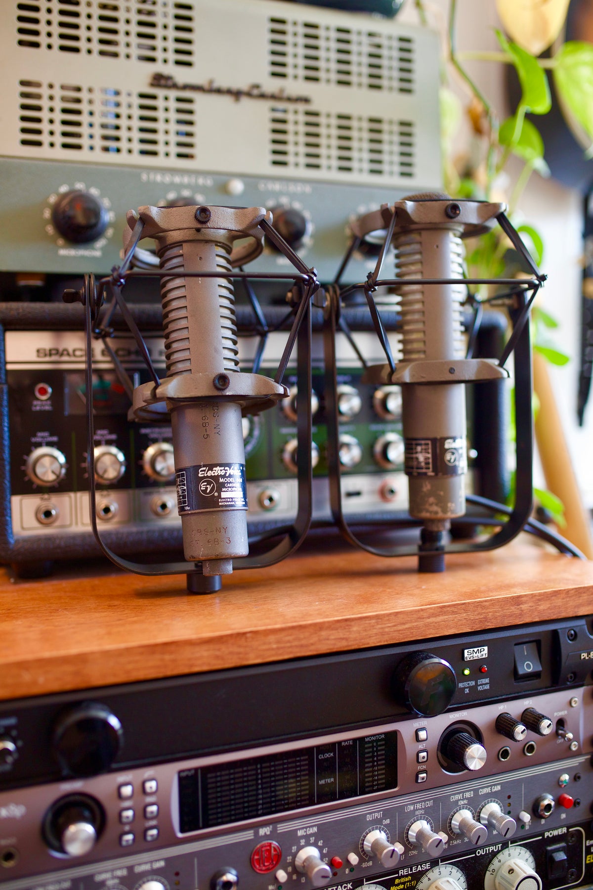 Electro Voice 668 Dynamic Microphone