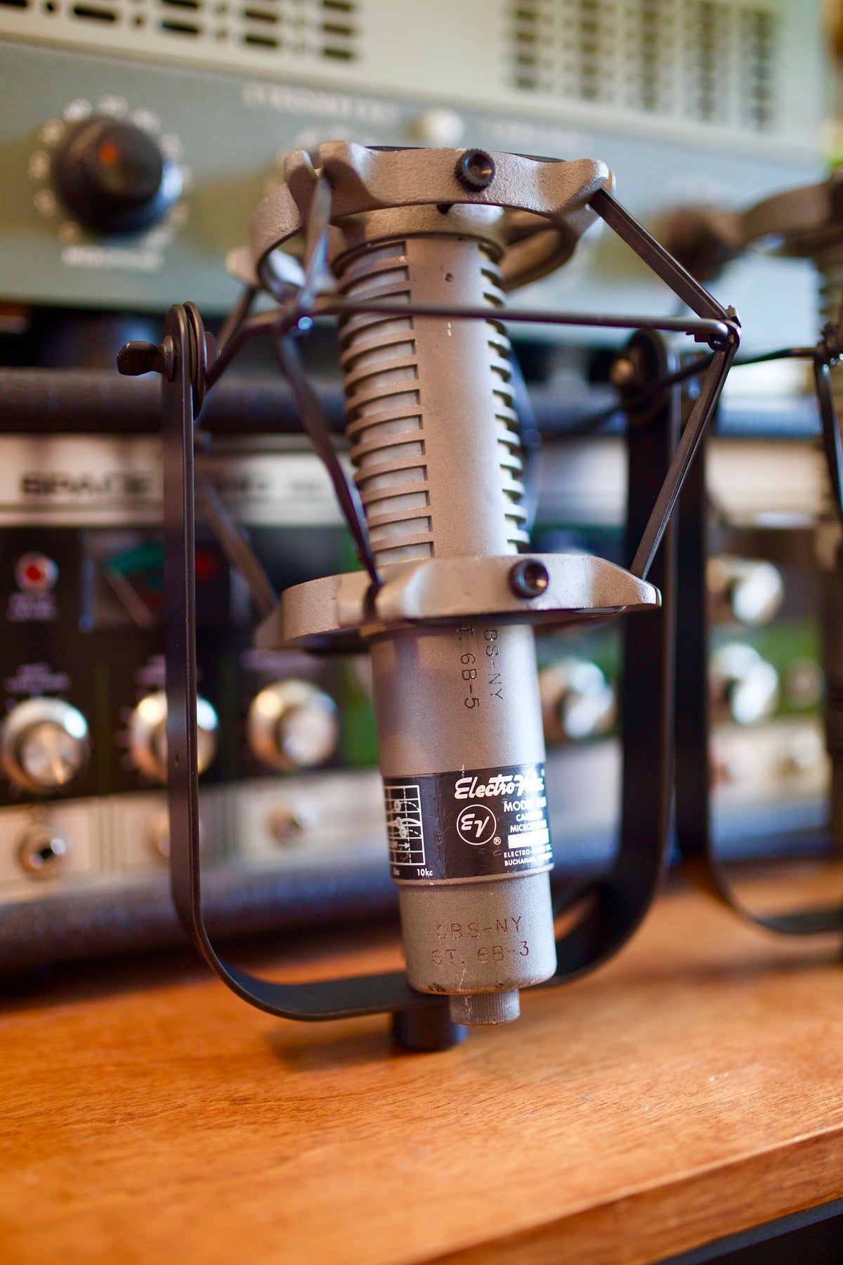 Electro Voice 668 Dynamic Microphone
