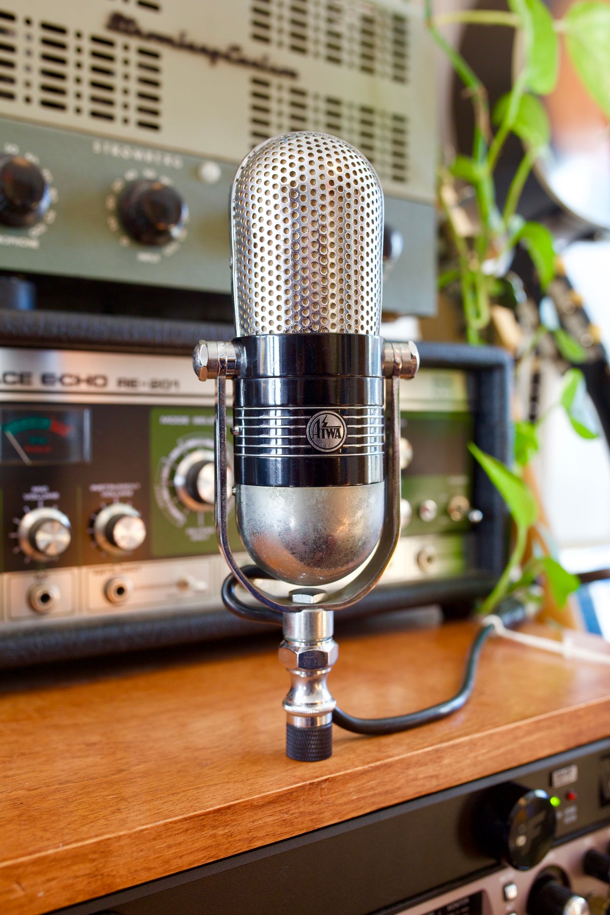 Aiwa VM-12 Ribbon Microphone