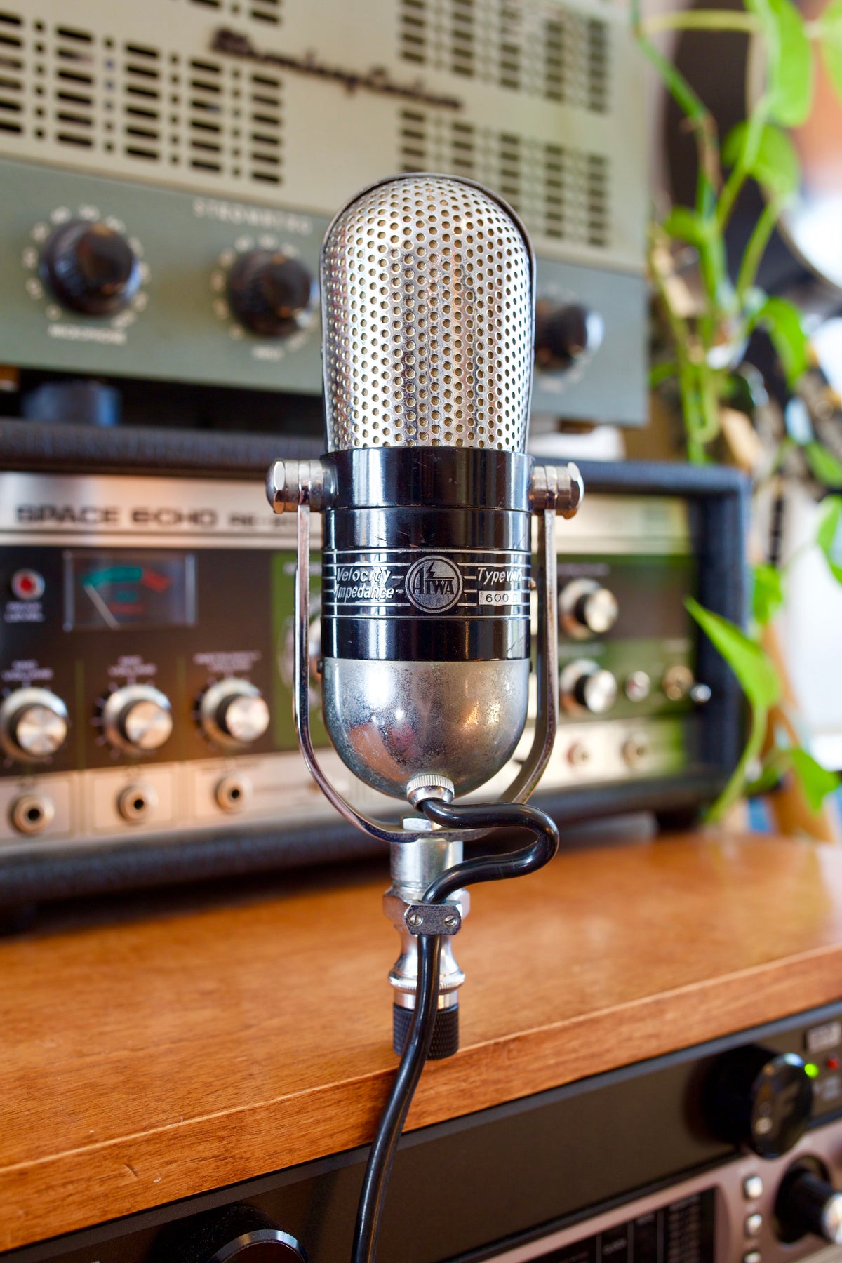 Aiwa VM-12 Ribbon Microphone