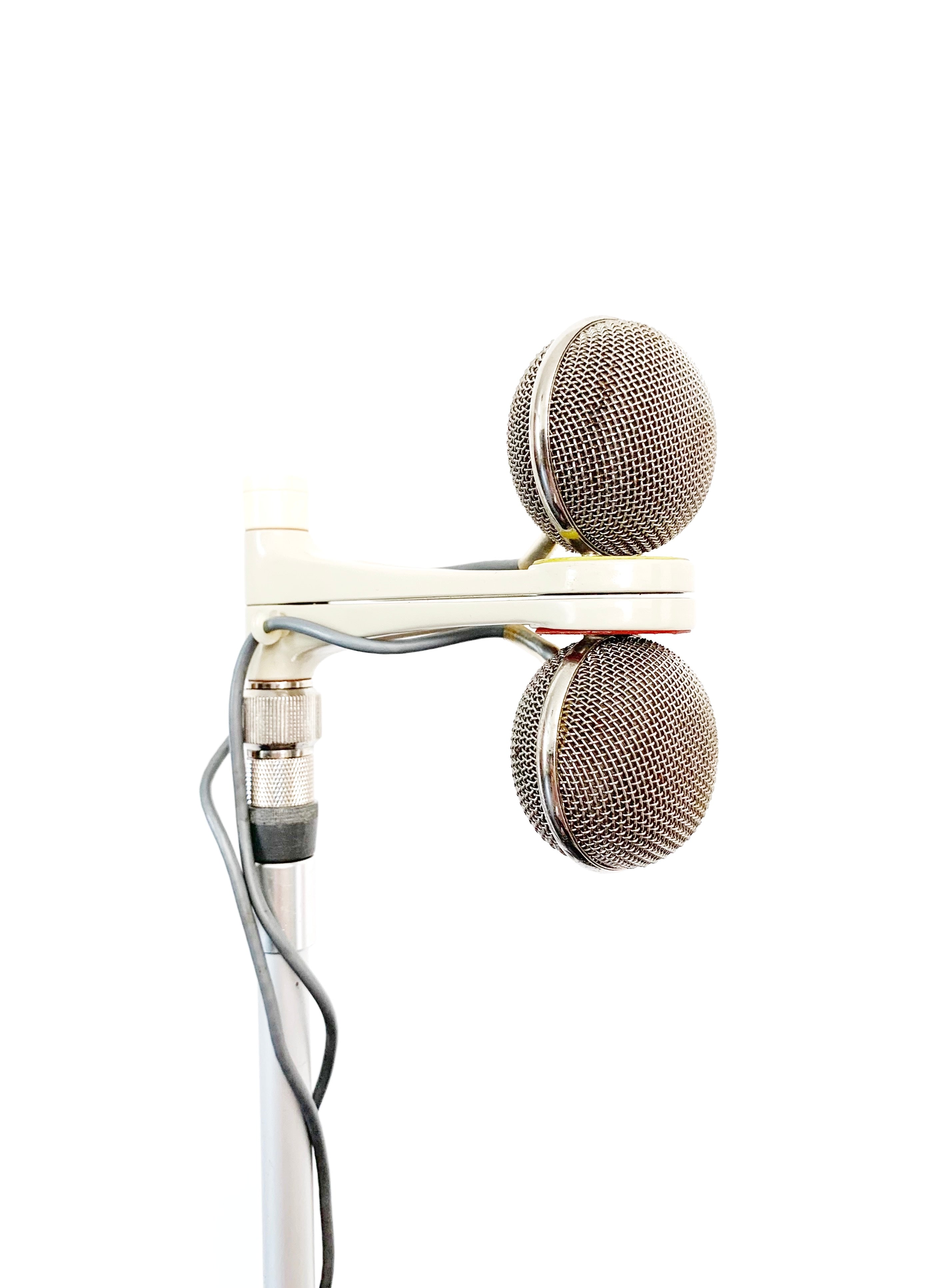 Grundig GDSM 211 Stereo Dynamic Microphone – Cole Picks Vintage