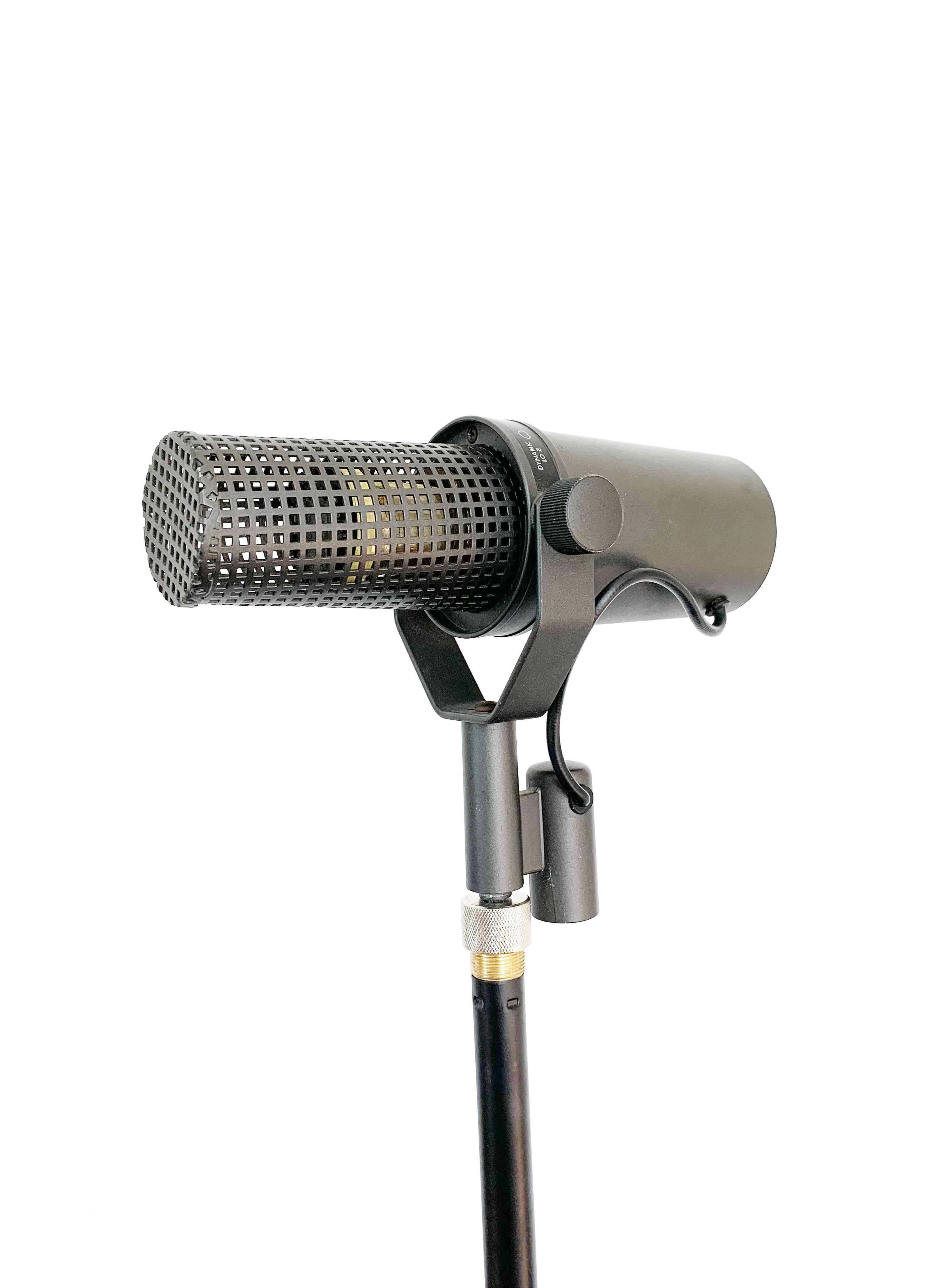 Shure SM7 Dynamic Microphone – Cole Picks Vintage