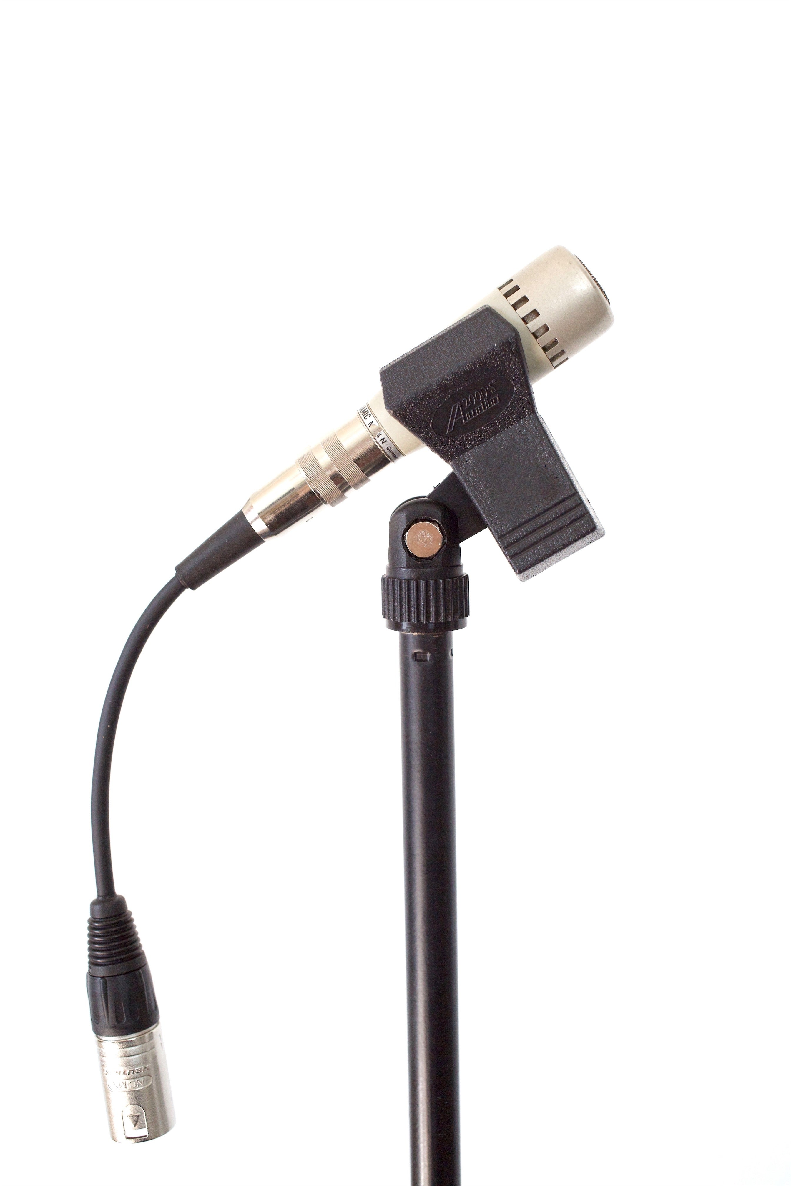 Beyerdynamic M64N Dynamic Microphone – Cole Picks Vintage