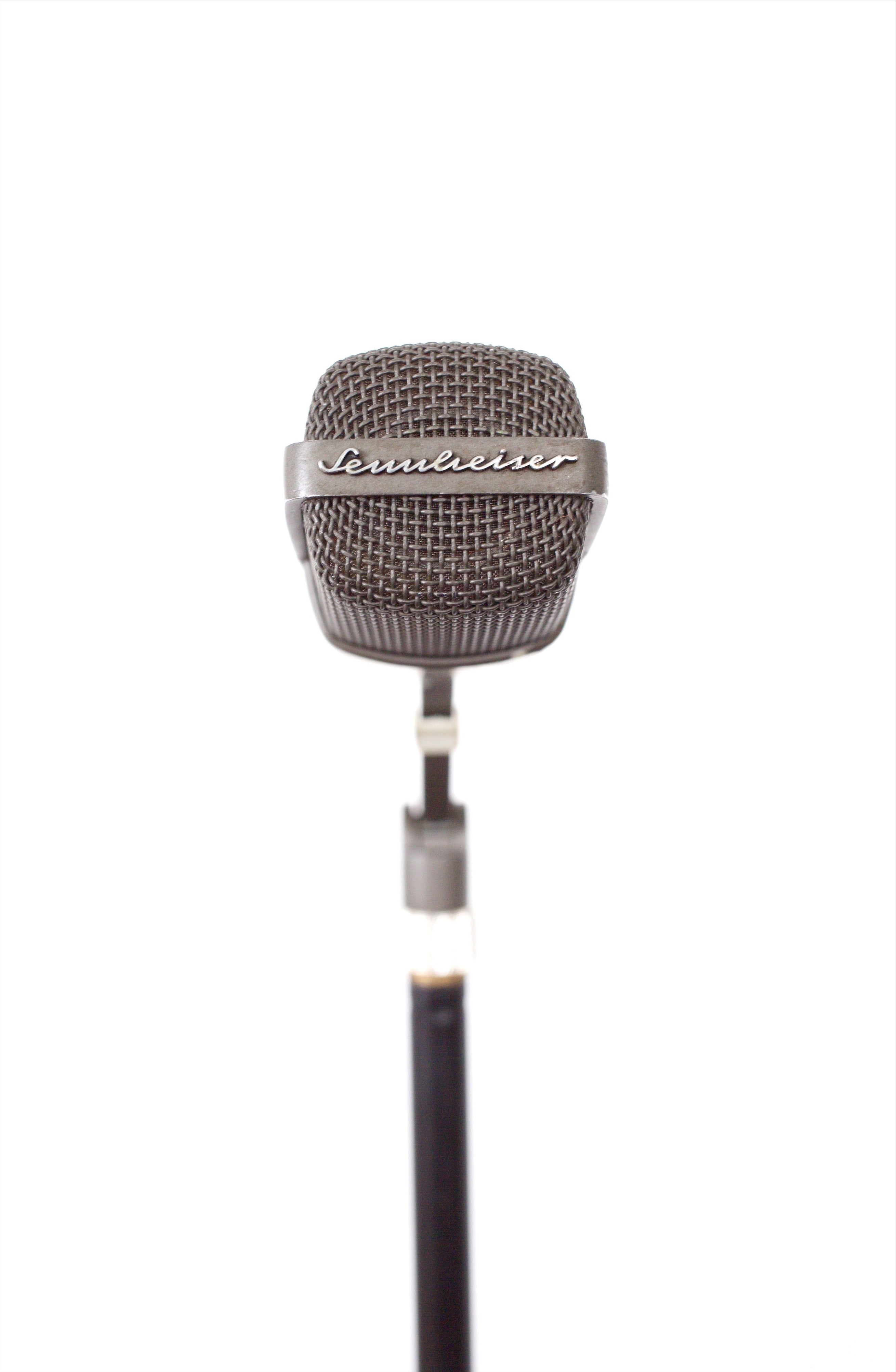 Sennheiser MD421/9 Dynamic Microphone – Cole Picks Vintage