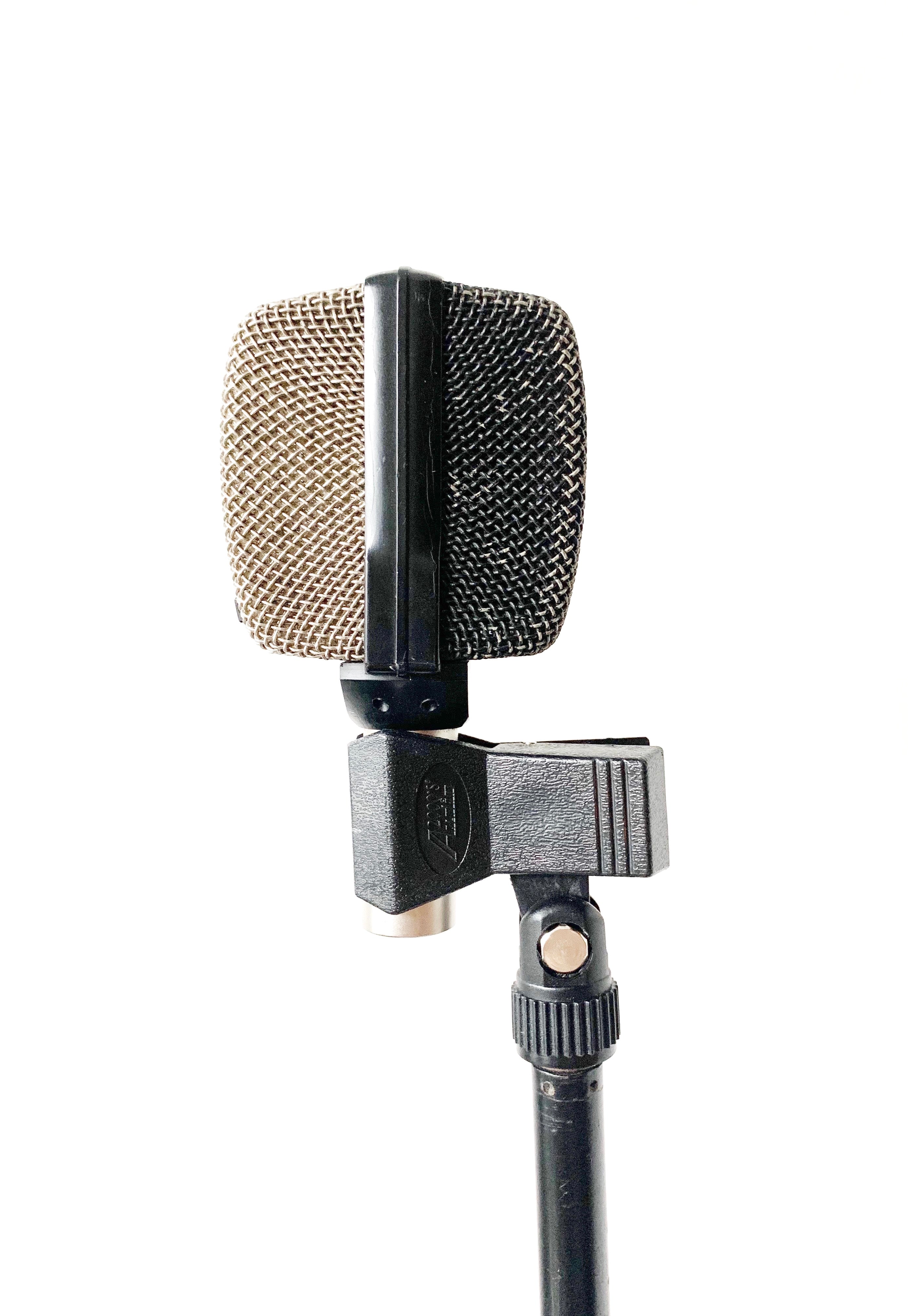05 AKG D12 ビンテージ AKG D12 Dynamic Microphone – Cole Picks Vintage