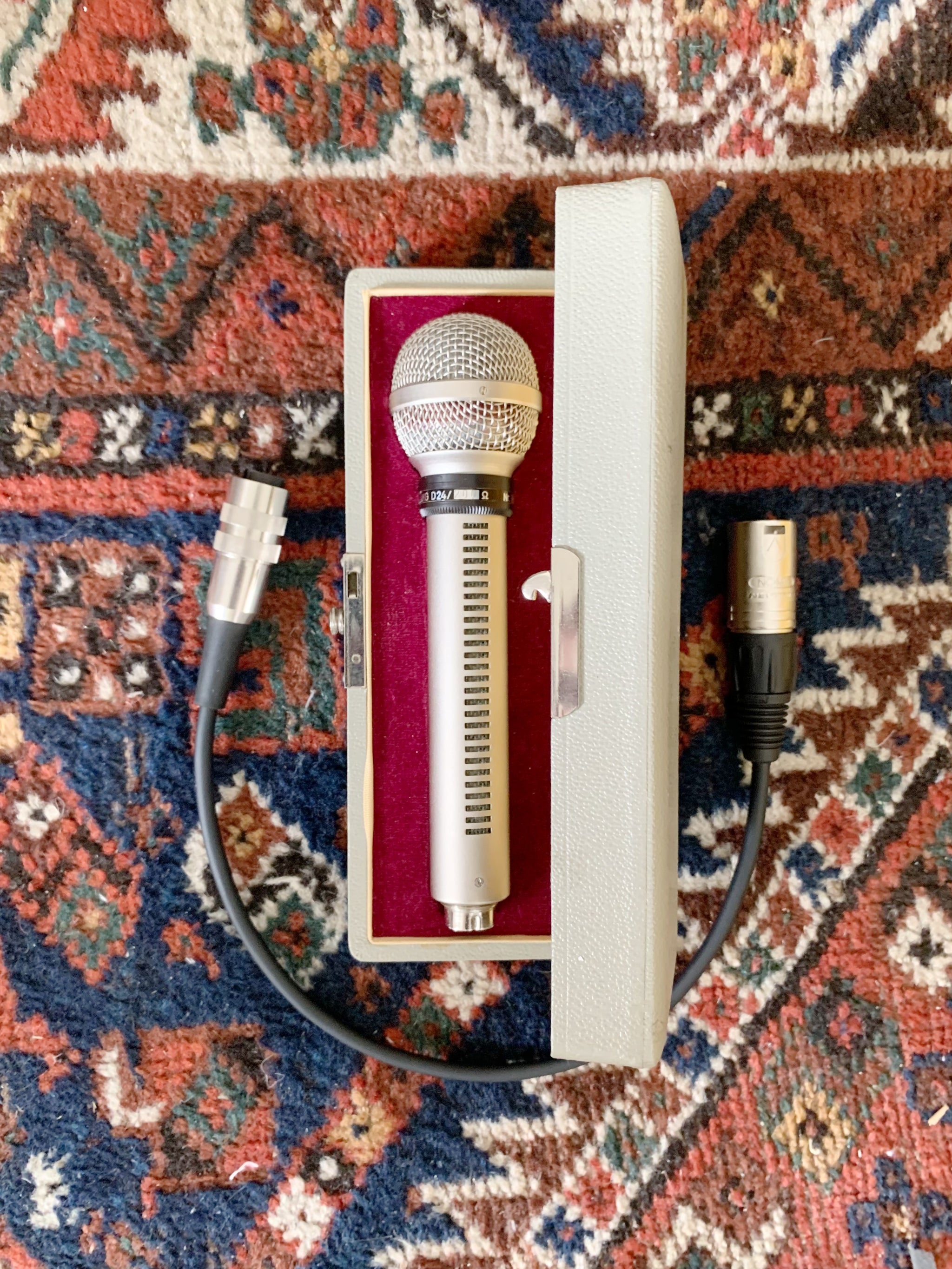 AKG D24E Dynamic Microphone