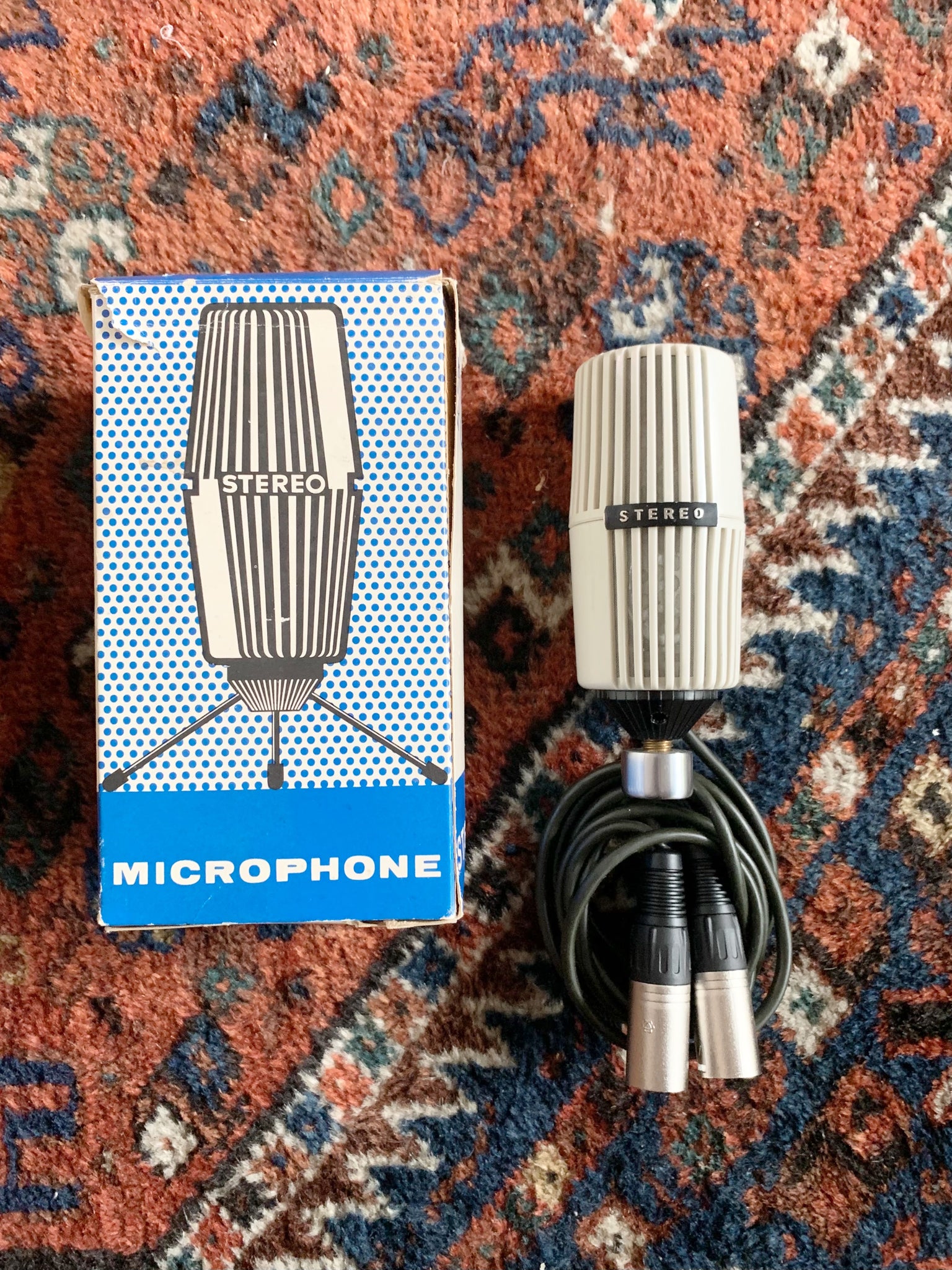 Vintage 1962 Philips EL-1979 Microfone Estéreo Preto e Vintage 1962 Philips EL-1979 Microfone Estéreo Preto e