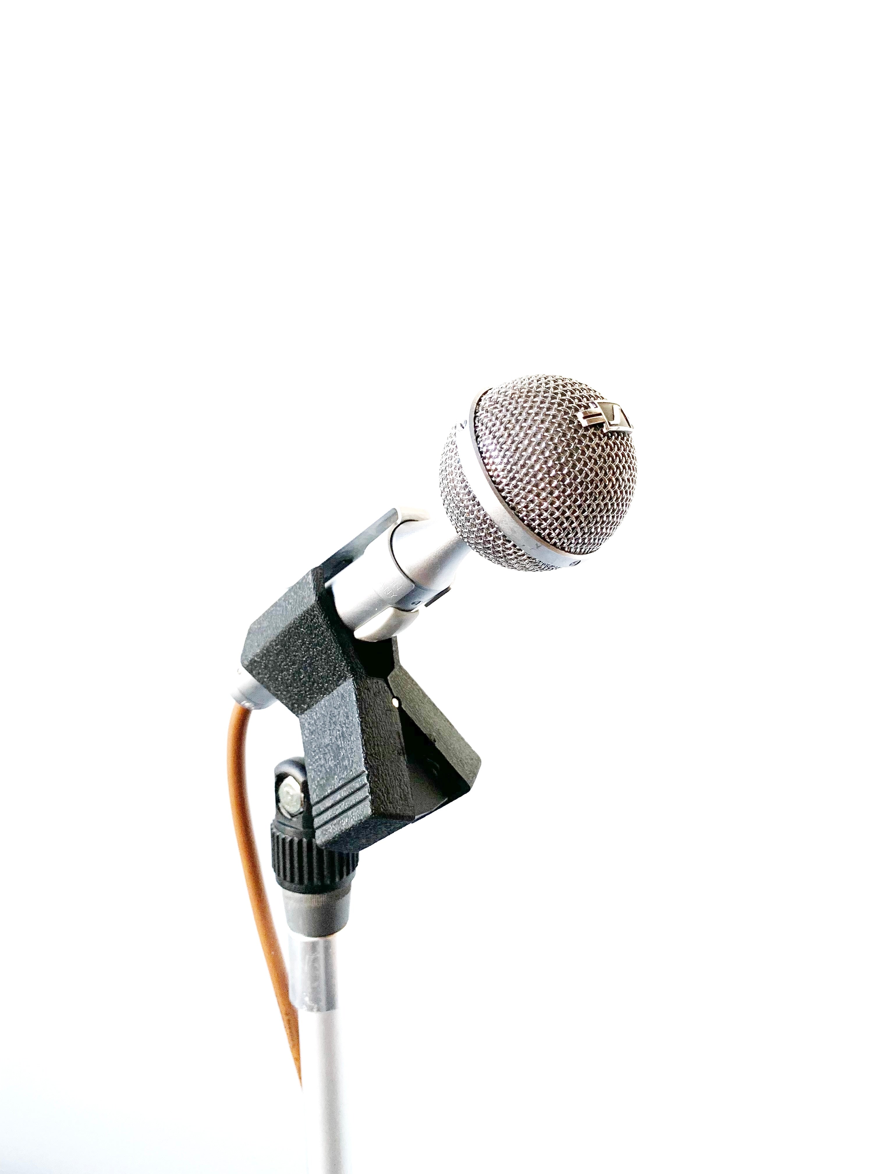 Sennheiser MD405S Dynamic Microphone – Cole Picks Vintage
