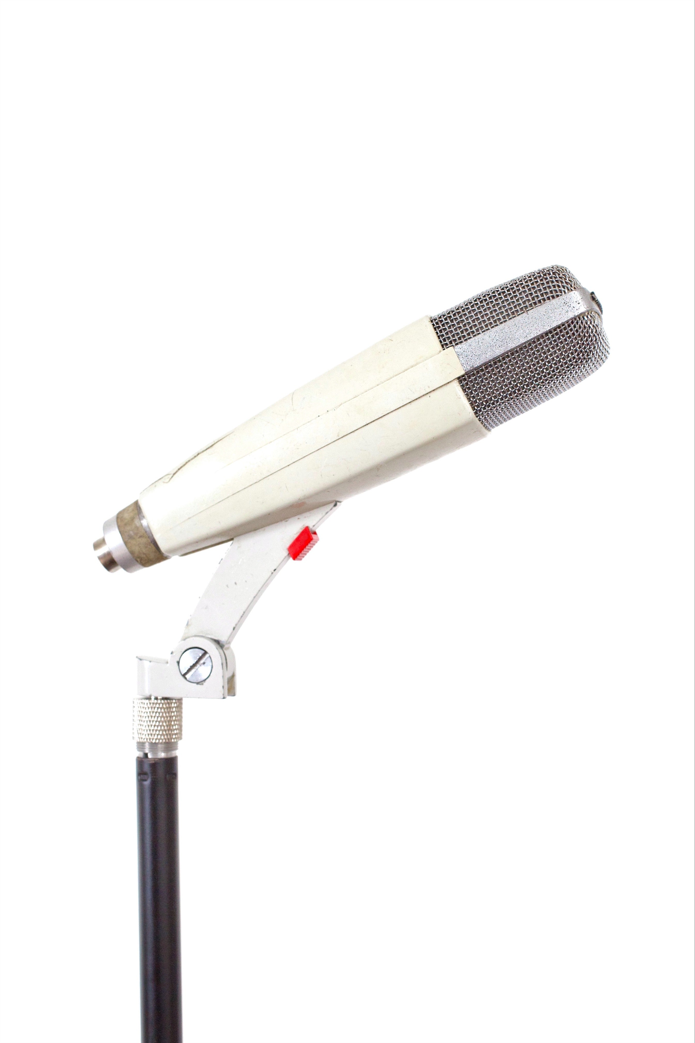 Sennheiser MD421 Dynamic Microphone – Cole Picks Vintage