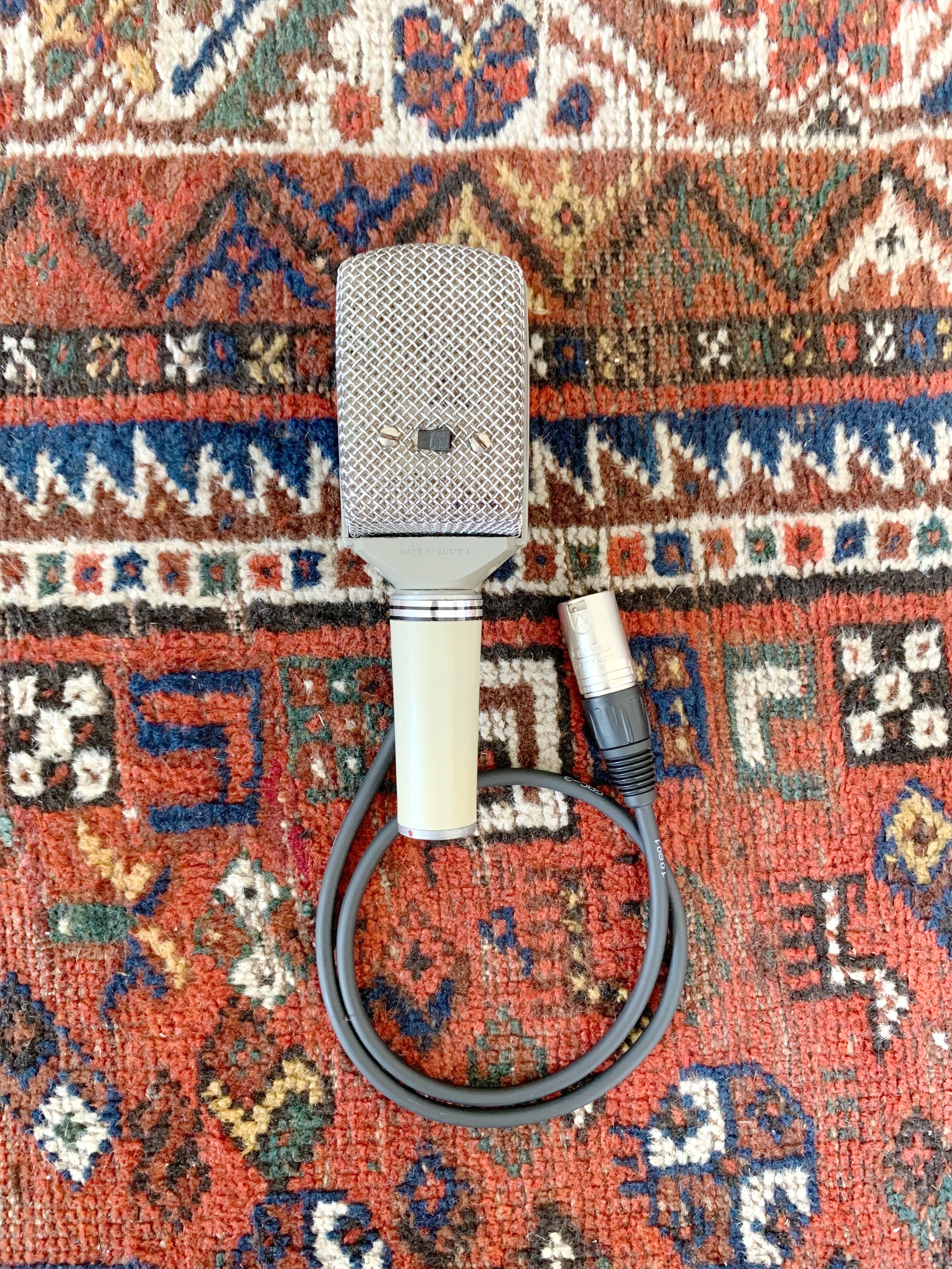 05 AKG D12 ビンテージ AKG D12 Dynamic Microphone – Cole Picks Vintage