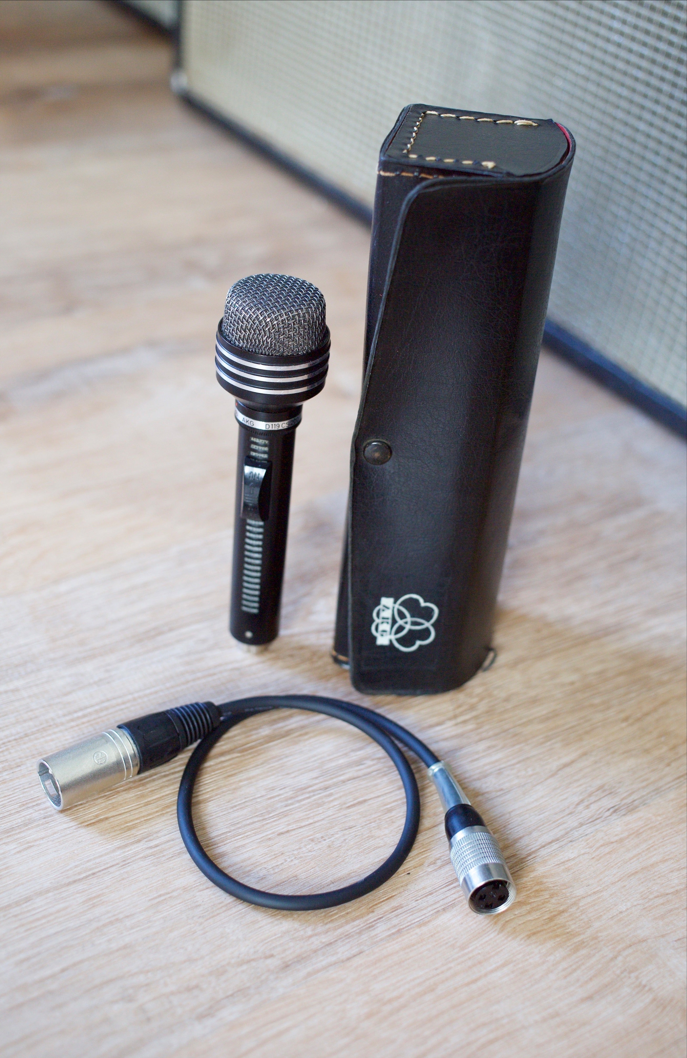 AKG D119 CS Dynamic Microphone – Cole Picks Vintage