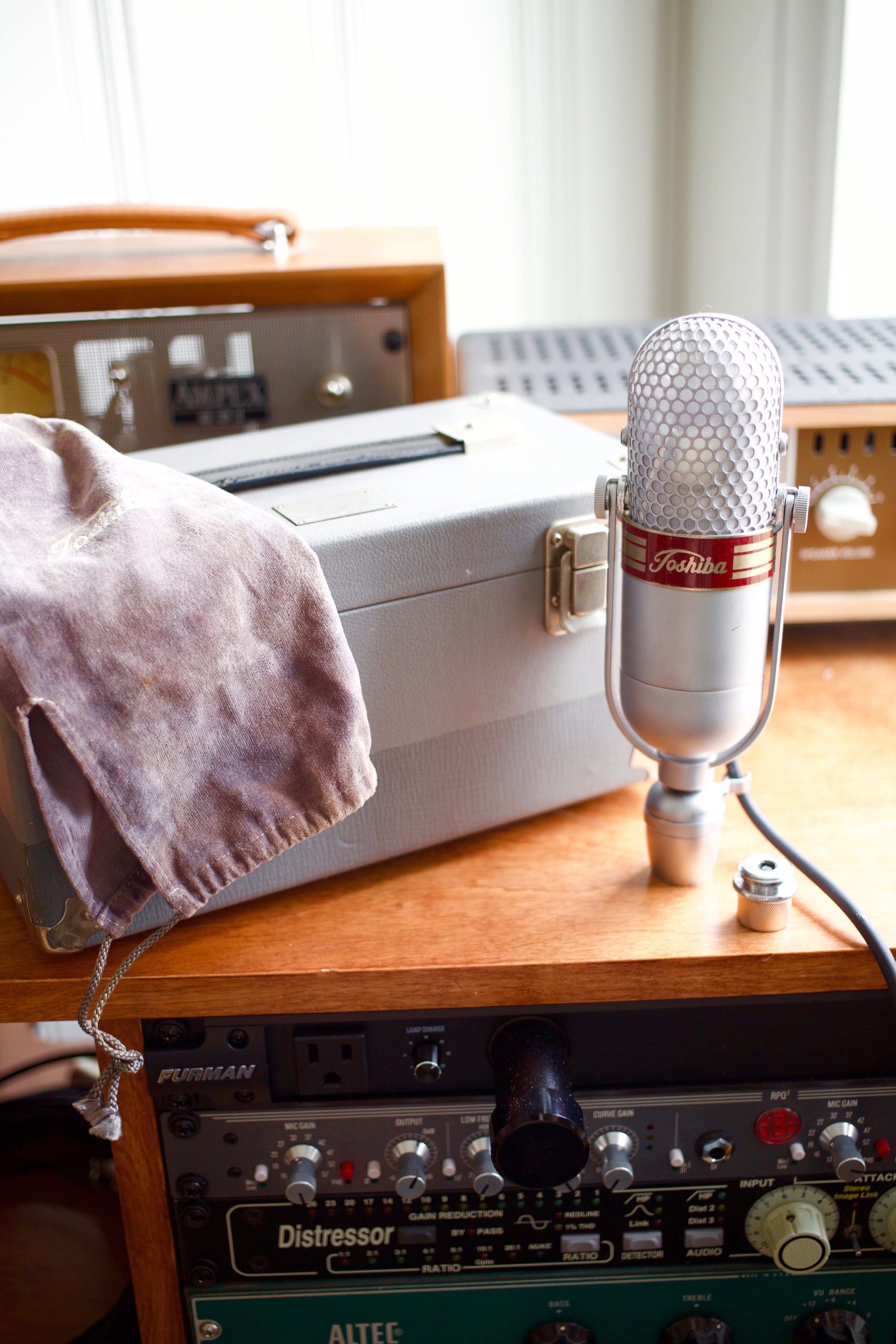Toshiba Type G Ribbon Microphone – Cole Picks Vintage