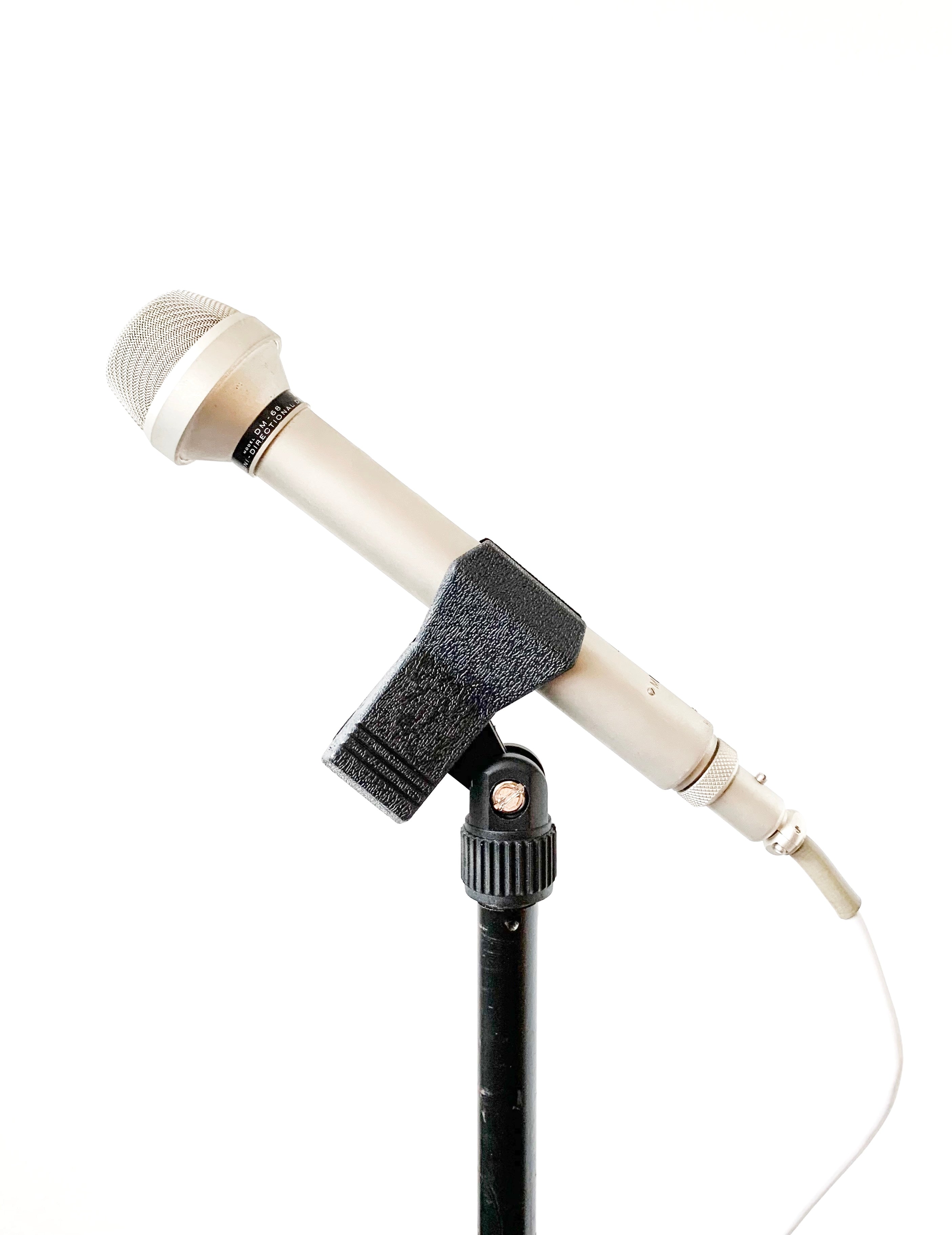 Aiwa DM-68 Dynamic Microphone
